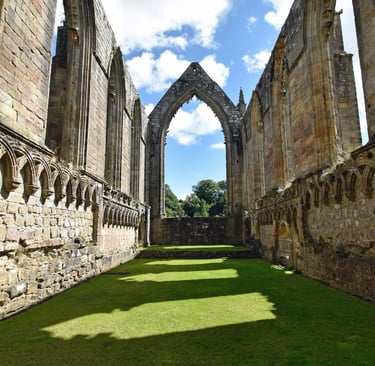 images showing a ruin abbey in Yorkshire