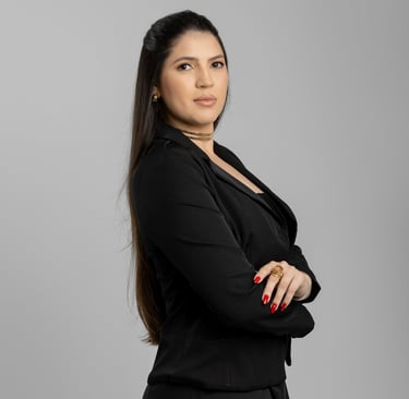 Advogada Érica Fernanda