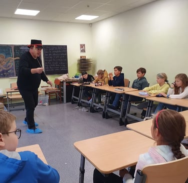 Muzikos instrumentų meistas svečiuose