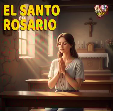 Mujer rezando el santo rosario en el sitio web voces de amor y vida