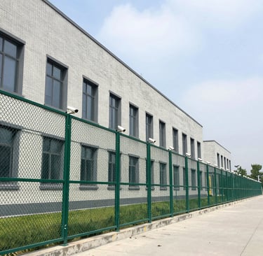 Before-and-after images of a local bakery’s revamped website homepage.