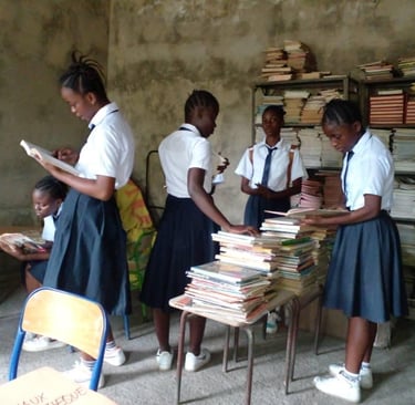 Opening of a school library in Kimbondo, DRC