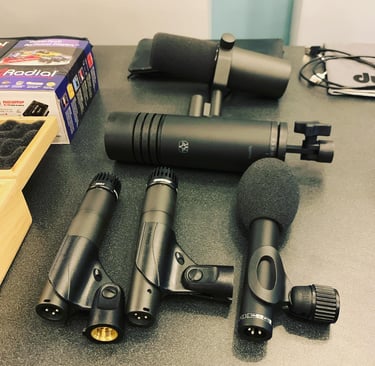 Assortment of microphones