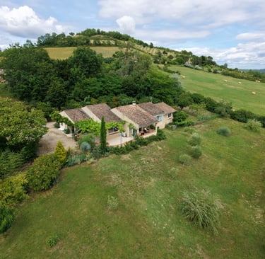 vue aérienne propriété à vendre dans le Tarn réalisée par drone immobilier