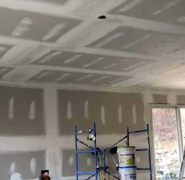 drywall ceiling and walls ready for paint