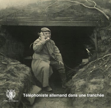 Un téléphoniste dans une tranchée