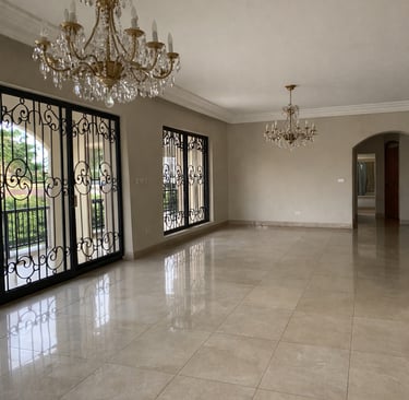 appartement de luxe à Kribi avec luminaire en cristal