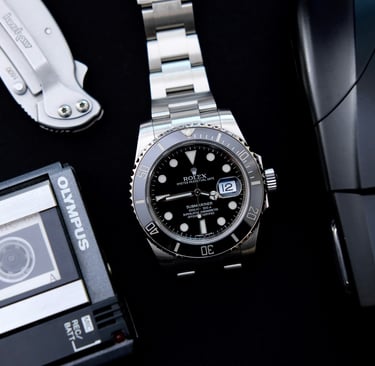 rolex submariner, Photo by Ern Gan on Unsplash