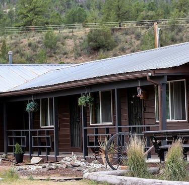 Exterior of rooms at The Steel Horse