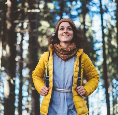 Vzgojitelj v gozdnem vrtcu