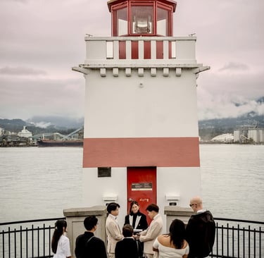 wedding ceremony at Stanley Park in Vancouver