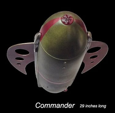 Assemblage spaceship sculpture named Hudson by artist Tal Avitzur, image 2.