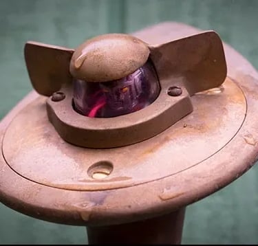 Assemblage spaceship sculpture named Scout by artist Tal Avitzur, image 1.
