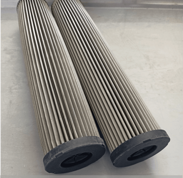 Dieselben Hydraulikfilter nach der Reinigung bereit für den Versand zum Kunden