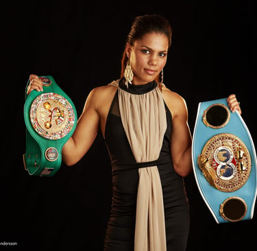 Ava Knight Lady of Boxing Women's Boxer of the year 2014