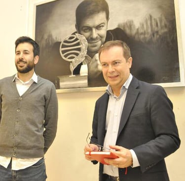 Retrato institucional de Javier Sierra premio planeta por Juan Martín Villate