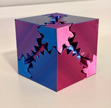 Gear Cube fidget in Silk filament Blue Magenta