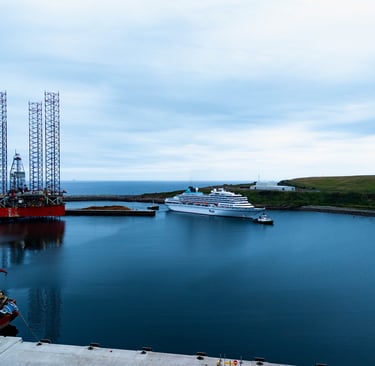 Docking for the day, Aberdeen south harbour 