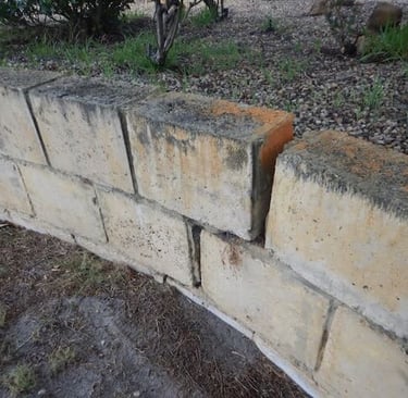 Defective retaining wall in Waneroo 