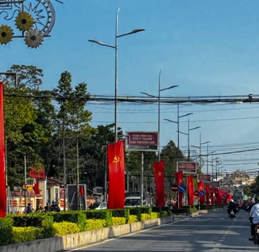 Morning traffic in Soc Trang City