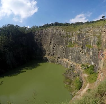 Rapel na Pedreira do Dib