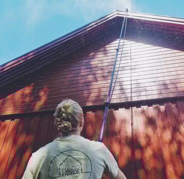 Fasadevask av enebolig