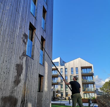 Vindusvask av borettslag og vindusvask på Hitra