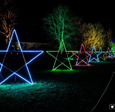 Luminate a series of blue, green, red stars