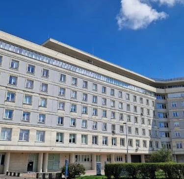 Główny Urząd Statystyczny Warszawa Praga - zdjęcie gmachu urzędu