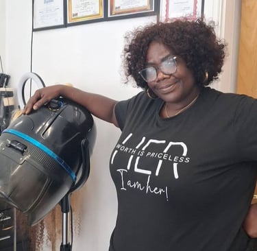 Linda the Owner of Bog Mommas Hair Salon