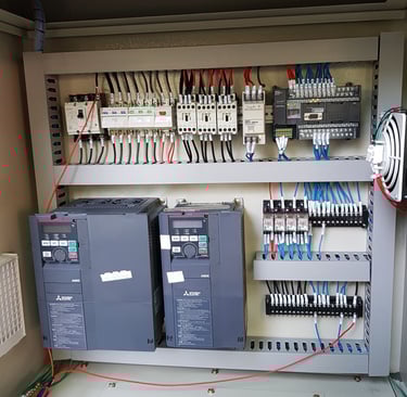 ตู้ควบคุม เครื่องม้วนและวัดระยะสายไฟ