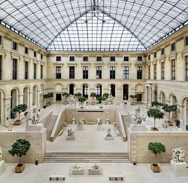 Palais du Louvre cours Marly
