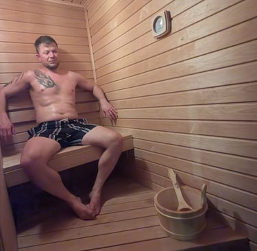 traditional sauna Nailsworth cold plunge tub contrast therapy sauna and ice bath therapy Nailsworth
