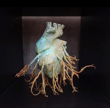 Gonul NuhogluEKO – TRAVMA, Beetopia serisi, bronz döküm, kimyasal patina, 22 cm, 2020