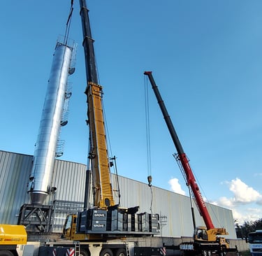 Equipe engebraga responsável pela montagem industrial eletromecânica - reator.