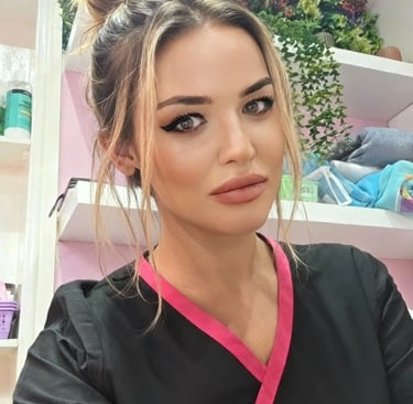 Gina, founder and lead beautician at Twinz Beauty Tamworth