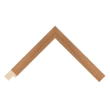 A simple narrow frame with a classic oak veneer finish.