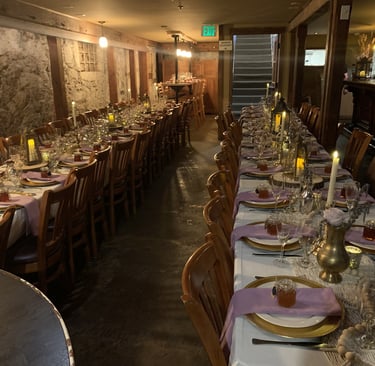 Wedding party dinner set up