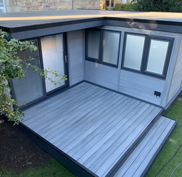 garden annex in grey composite wood