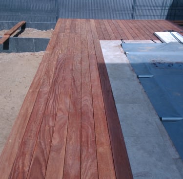 Terrasse en bois exotique