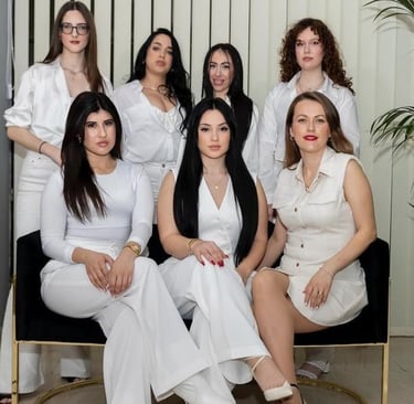 Sara with students of the seminar