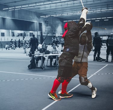 Photo by Andy McCormack/@the.hematog. Winston competing in rapier, Albion 2025