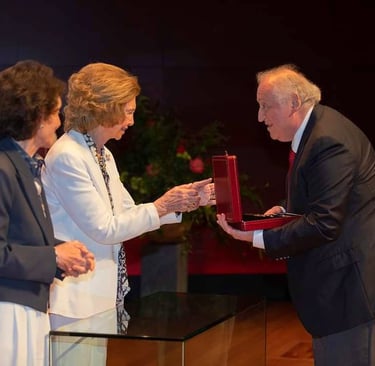 The Queen Sophia, Peter Csaba