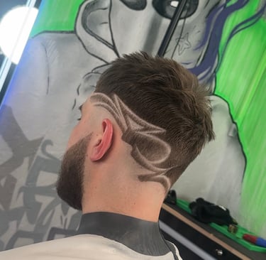 Barzdos formavimas ir plauku iskutinejimas modernus kirpimas kaunas fade hood