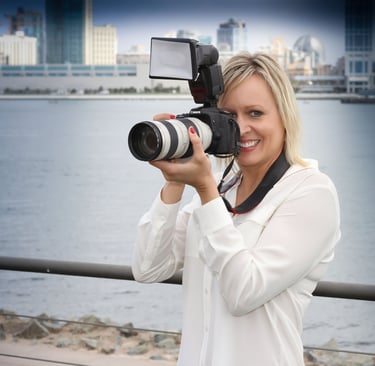 Photograph of Sara Strom at a photography shoot while in California.
