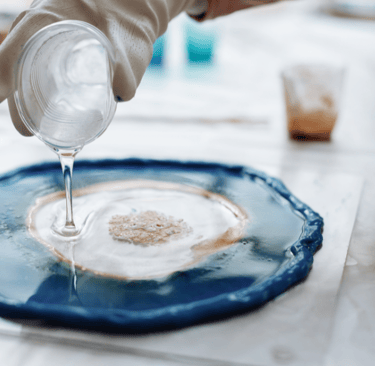 resin art pice  making by pouring liquid on mold
