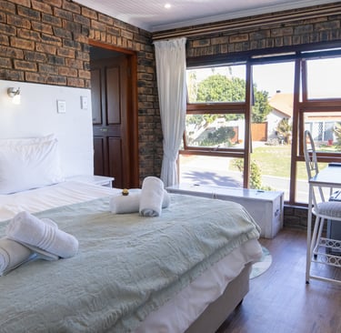 White Shark Guest House Leopards Lair Room