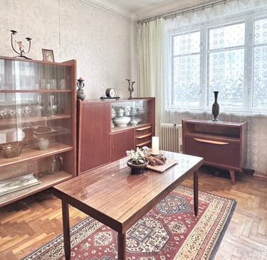 Namas su zemes sklypu ir garazu Sargenuose