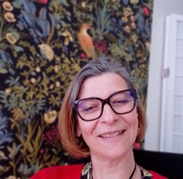 Eliwair, praticienne en magnétisme à Caen, portrait dans son cabinet