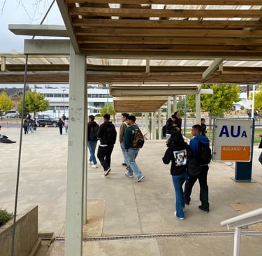 estudiantes del Campus Curauma de la PUCV